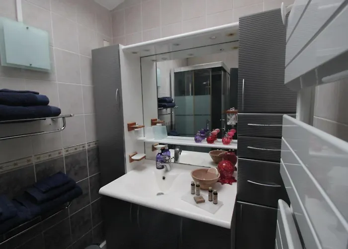 Le Grand Jardin De Gaïa Et De Rose